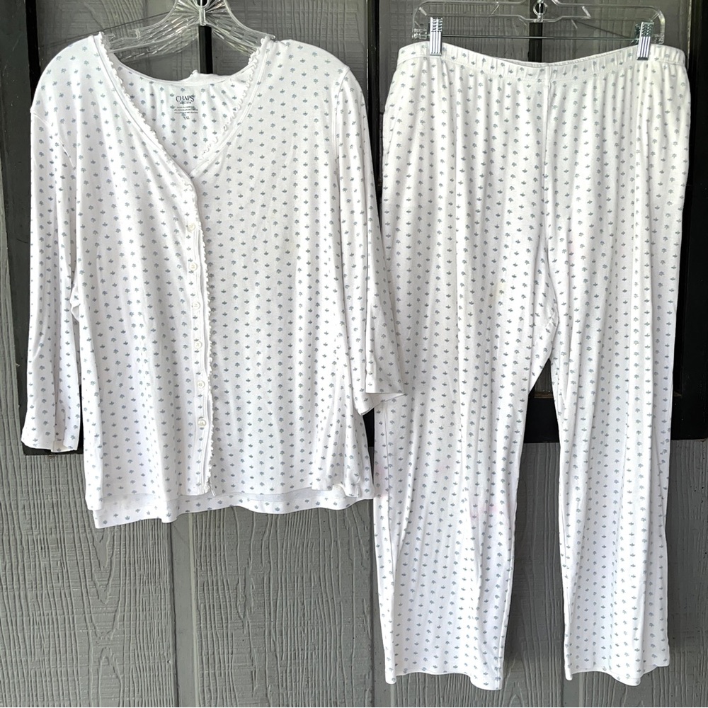 Chaps pajama set, white w/tiny blue flowers, cotton blend knit, feminine & cozy - Picture 2 of 16